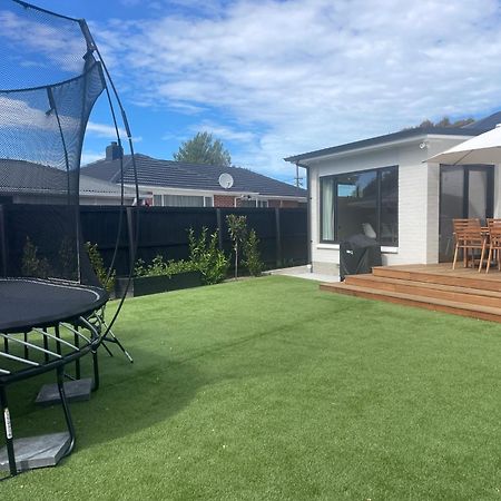 Private, Family-Friendly Home, 4Br By Airport & Free Parking Christchurch Esterno foto