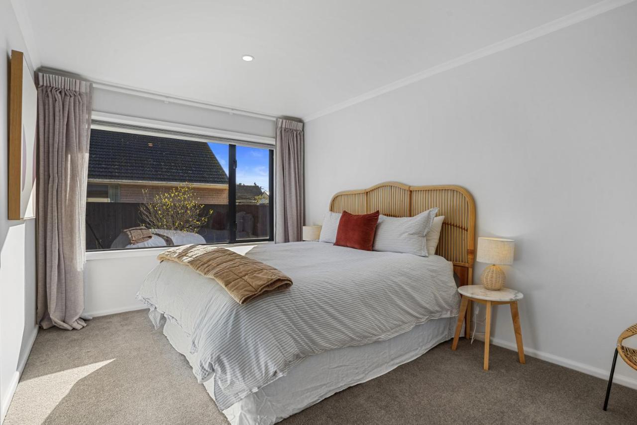 Private, Family-Friendly Home, 4Br By Airport & Free Parking Christchurch Esterno foto