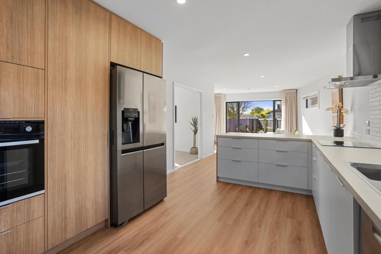 Private, Family-Friendly Home, 4Br By Airport & Free Parking Christchurch Esterno foto