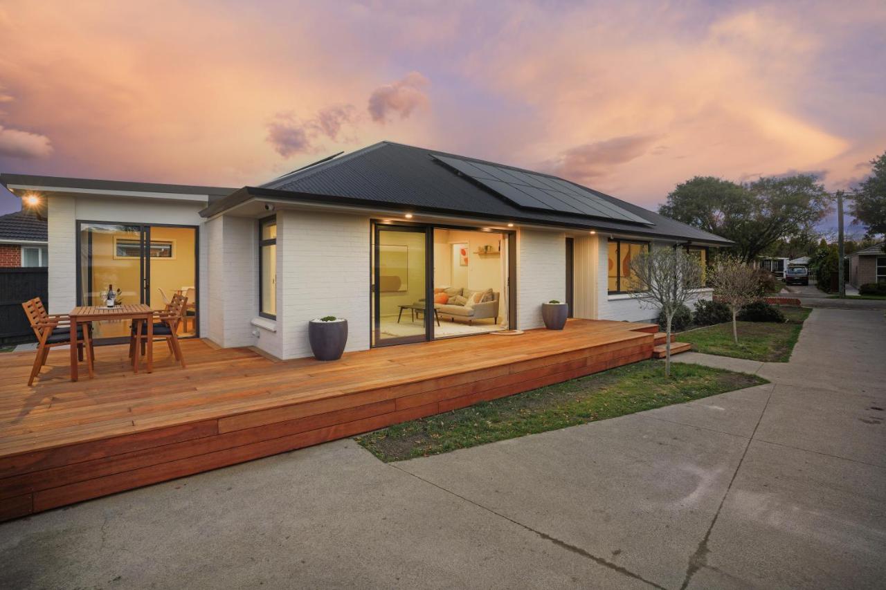 Private, Family-Friendly Home, 4Br By Airport & Free Parking Christchurch Esterno foto