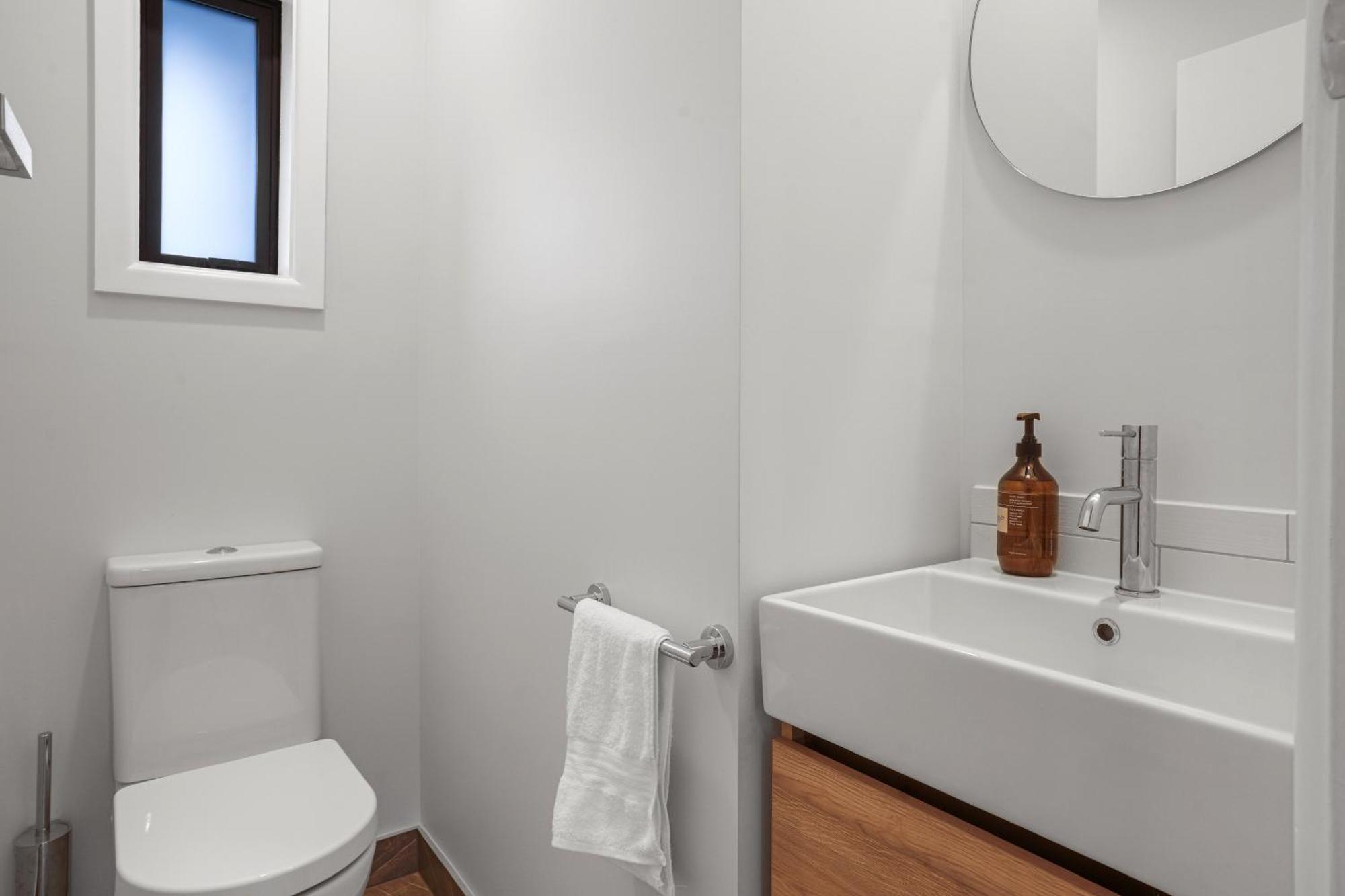 Private, Family-Friendly Home, 4Br By Airport & Free Parking Christchurch Esterno foto
